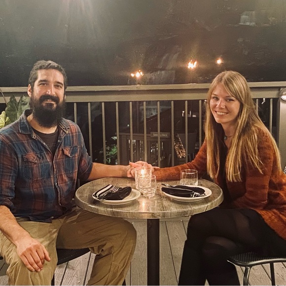 Meet your Posher, Amanda - Picture 5 of 6